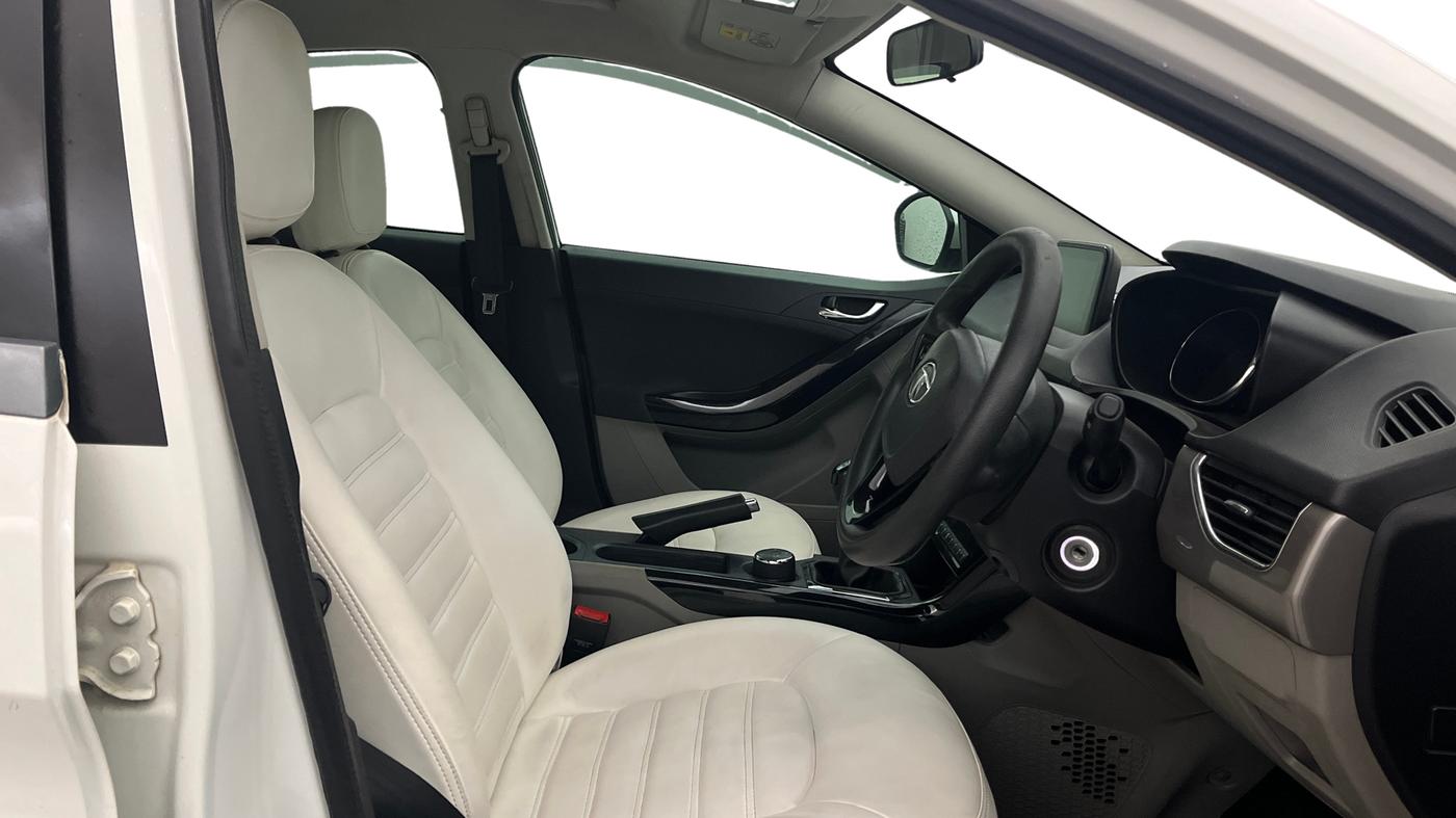 2019 Tata NEXON XZ DIESEL, Diesel, Manual, 88,905 km, Right Side Front Door Cabin