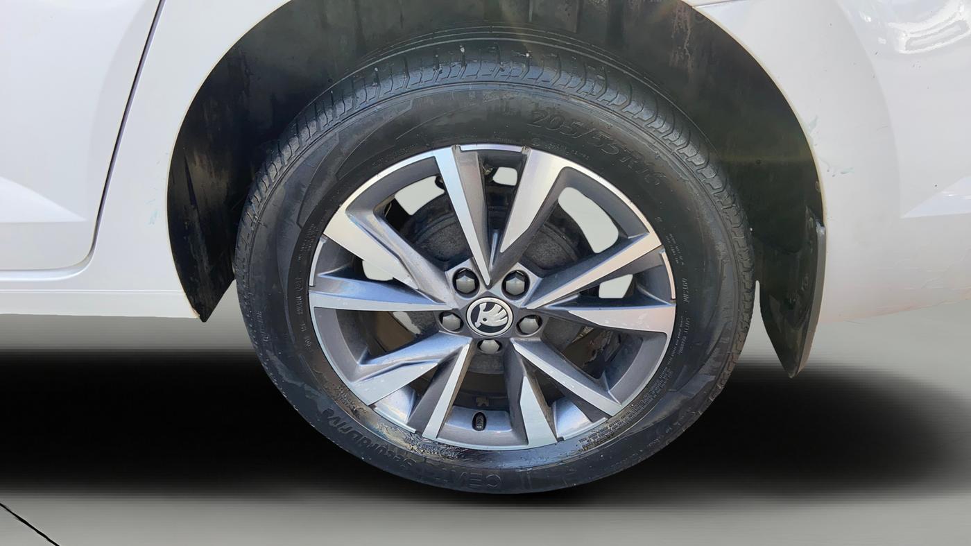 2023 Skoda SLAVIA STYLE 1.0L TSI AT, Petrol, Automatic, 40,673 km, Left Rear Wheel