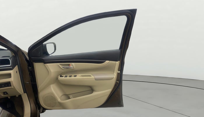 2018 Maruti Ciaz ALPHA  AT 1.4  PETROL, Petrol, Automatic, 1,10,082 km, RHS Front Door