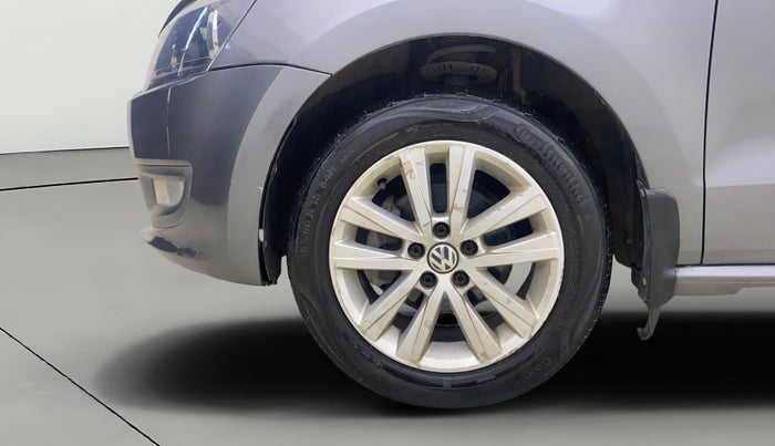 2014 Volkswagen Polo HIGHLINE1.2L, Petrol, Manual, 57,846 km, Left Front Wheel