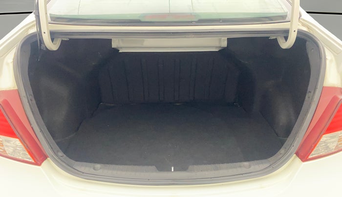 2013 Hyundai Verna FLUIDIC 1.6 VTVT EX, Petrol, Manual, 89,519 km, Boot Open Zoomed View