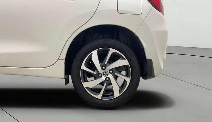 2024 Toyota Glanza V AMT, Petrol, Automatic, 2,017 km, Left Rear Wheel