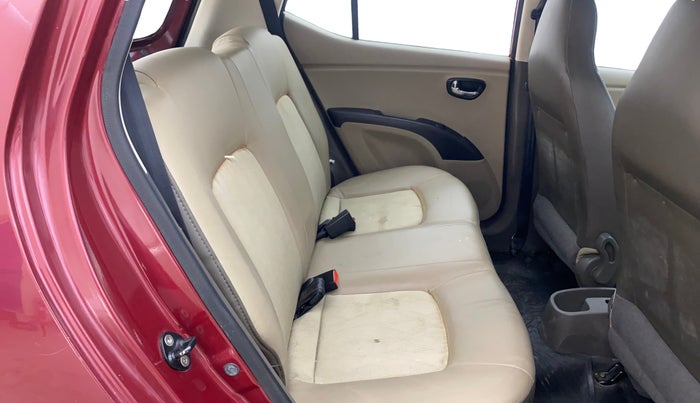 2015 Hyundai i10 SPORTZ 1.1, Petrol, Manual, 76,879 km, Right Side Rear Door Cabin