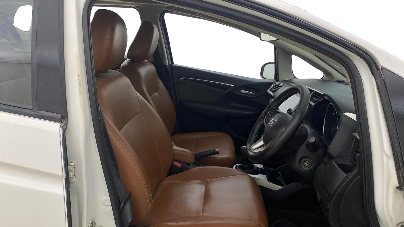 2017 Honda WR-V 1.2L I-VTEC VX MT, Petrol, Manual, 1,37,759 km, Right Side Front Door Cabin