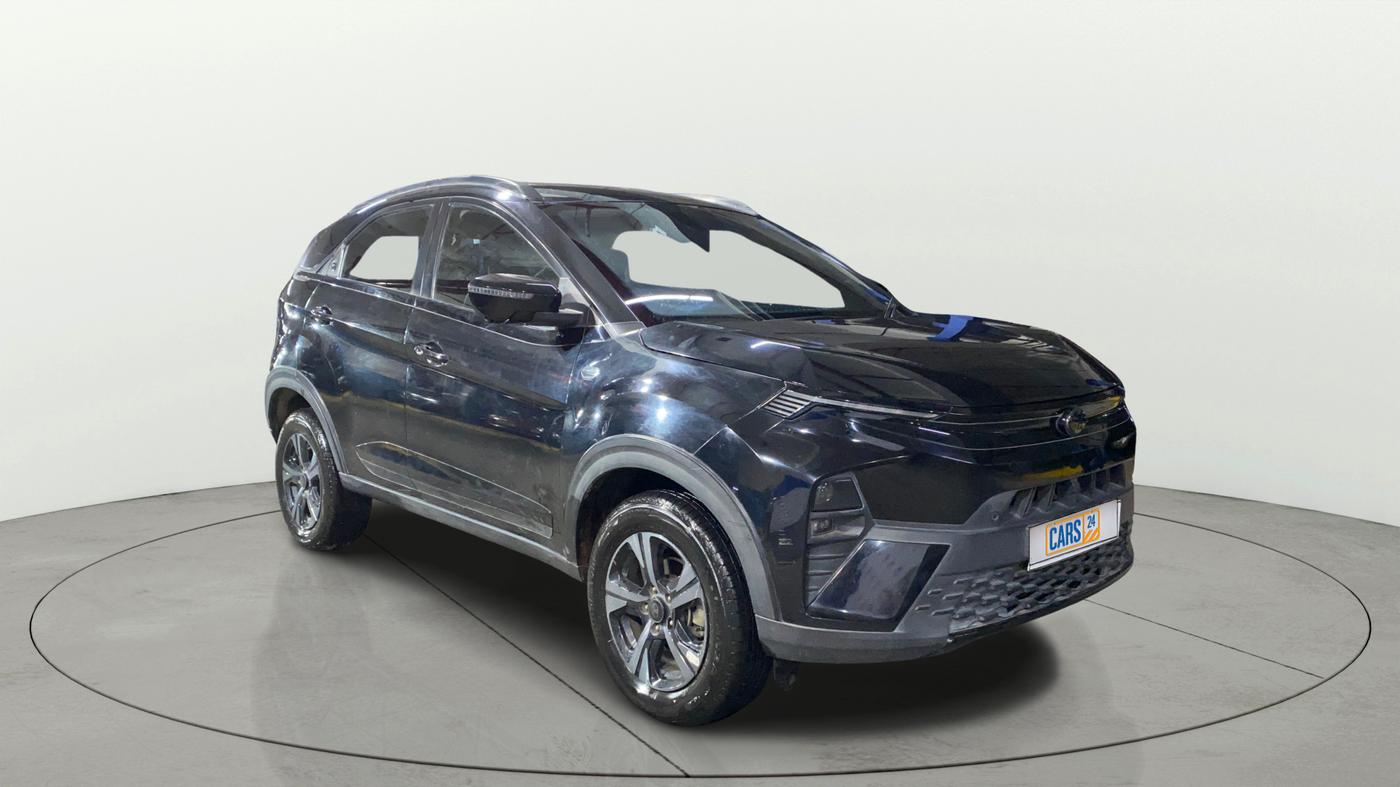 2024 Tata NEXON Fearless Plus S 1.2 Revotron 7DCA Dark Edition, Petrol, Automatic, 7,802 km, Right Front Diagonal
