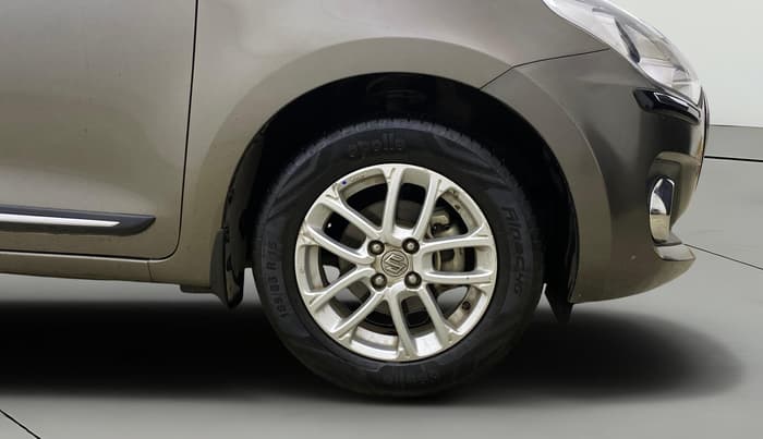 2023 Maruti Swift ZXI AMT, Petrol, Automatic, 20,080 km, Right Front Wheel