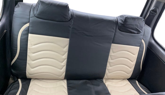 2023 Maruti Eeco 7 STR STD 1.2, CNG, Manual, 1,25,302 km, Third Seat Row ( optional )