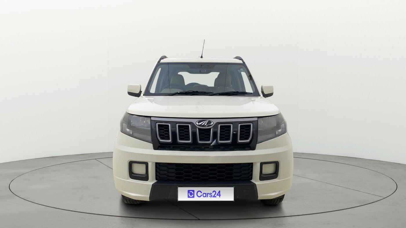 2019 Mahindra TUV300 T6 PLUS, Diesel, Manual, 66,090 km, Front
