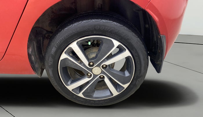 2021 Tata ALTROZ XZ PLUS DIESEL, Diesel, Manual, 49,990 km, Left Rear Wheel