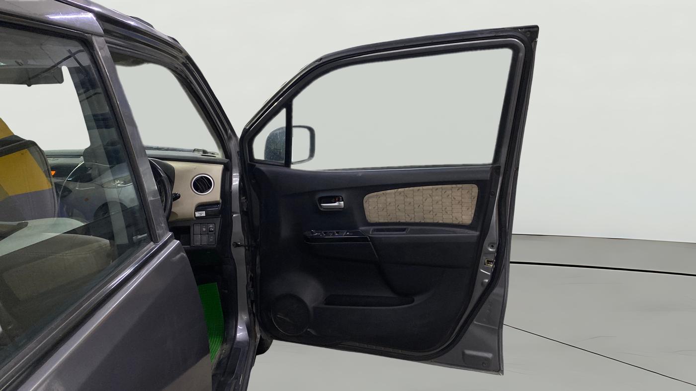 2017 Maruti Wagon R 1.0 VXI, Petrol, Manual, 45,476 km, RHS Front Door