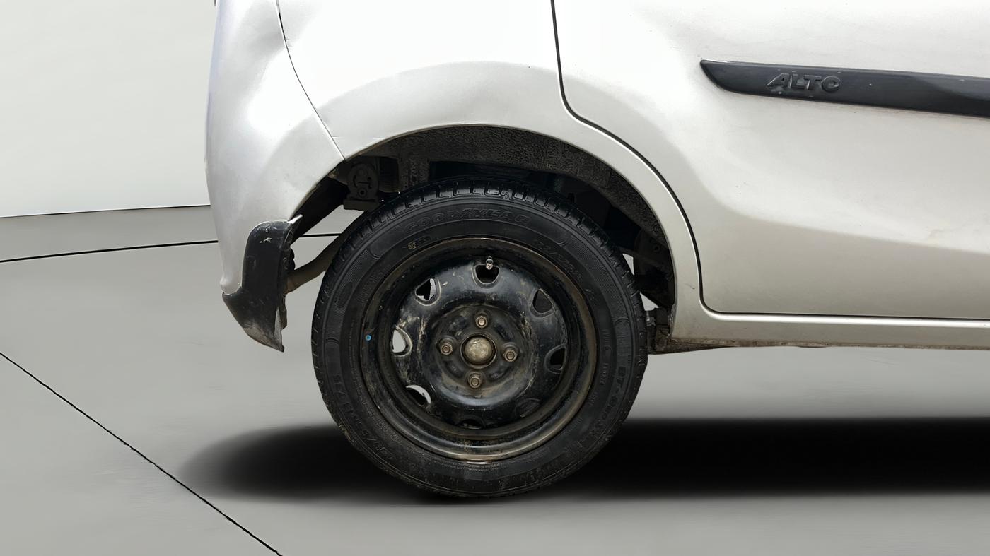 2016 Maruti Alto K10 VXI, Petrol, Manual, 65,753 km, Right Rear Wheel