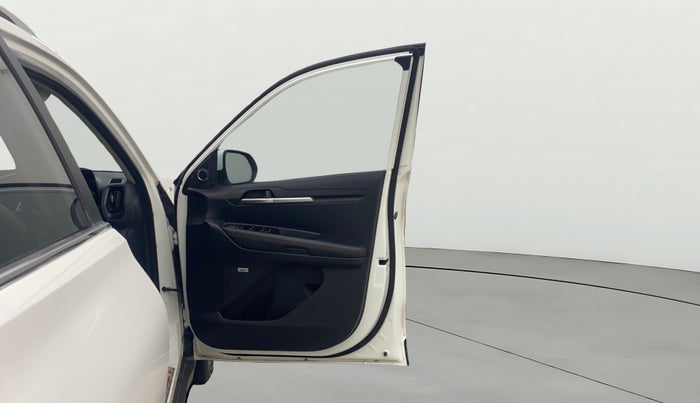 2020 KIA SONET GTX PLUS 1.5 AT, Diesel, Automatic, 34,429 km, RHS Front Door