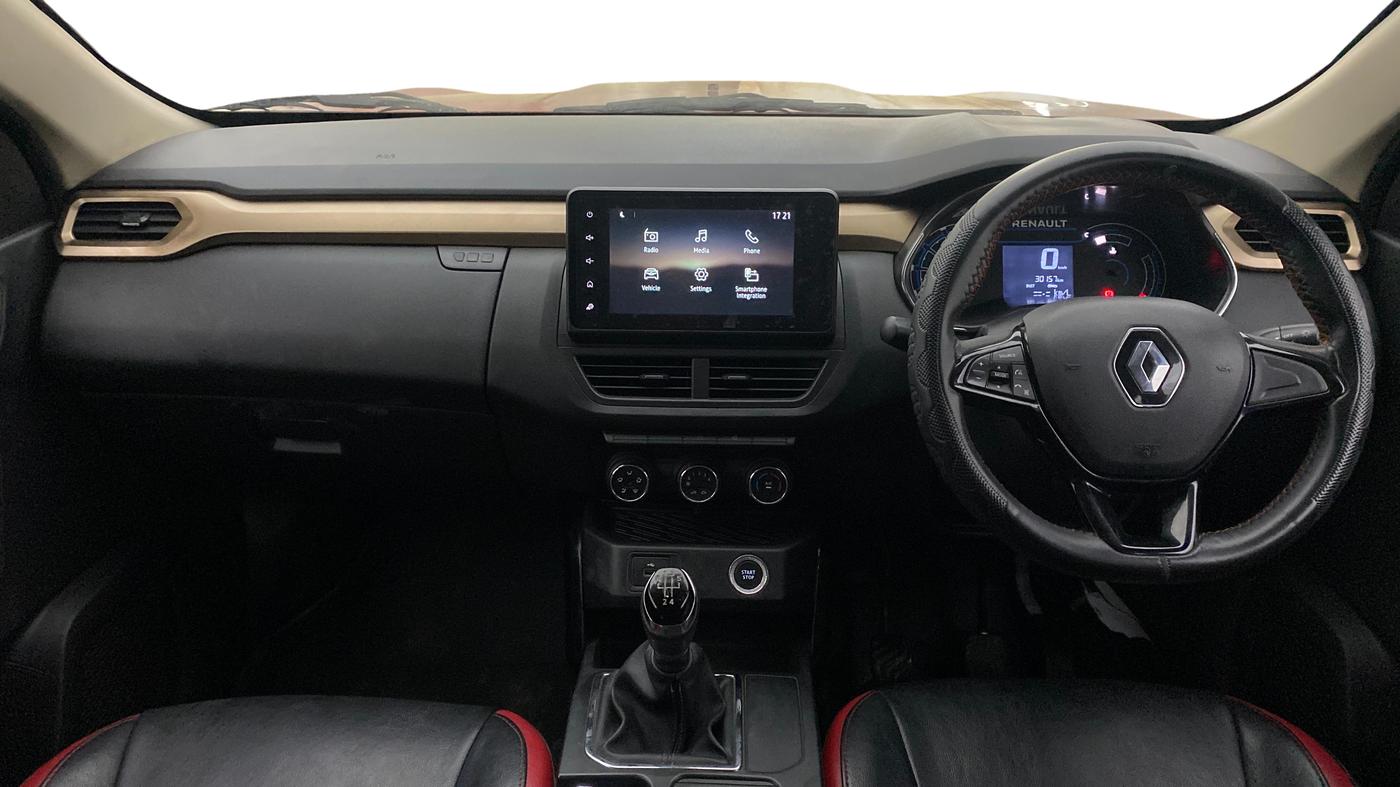 2022 Renault Kiger RXT (O) MT DUAL TONE, Petrol, Manual, 30,151 km, Dashboard
