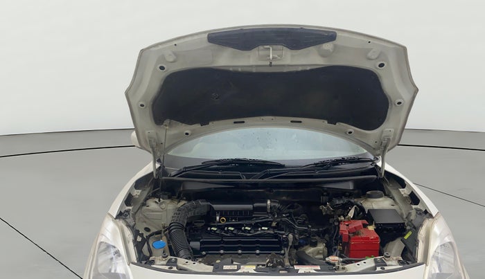 2019 Maruti Swift VXI AMT, Petrol, Automatic, 82,246 km, Open Bonet