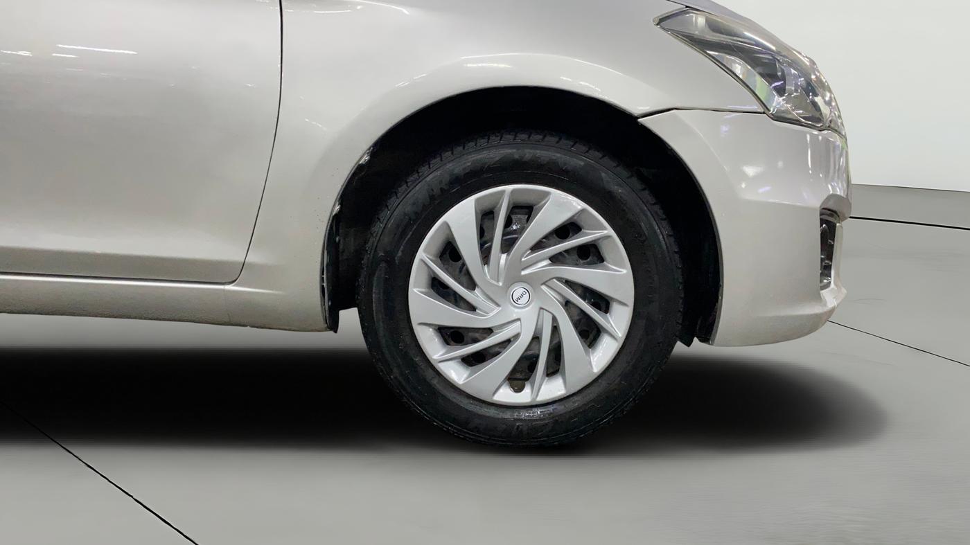 2015 Maruti Ciaz VXI+, Petrol, Manual, 59,542 km, Right Front Wheel
