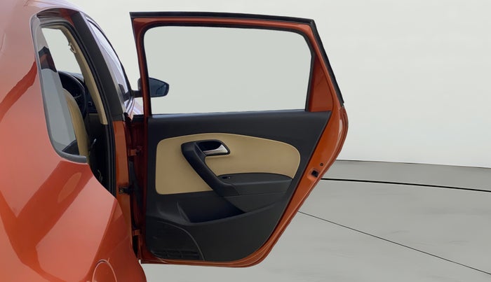 2015 Volkswagen Polo HIGHLINE1.2L, Petrol, Manual, 1,13,685 km, RHS Rear Door