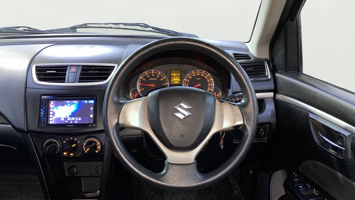 2014 Maruti Swift VXI, Petrol, Manual, 1,16,255 km, Steering Wheel Close Up