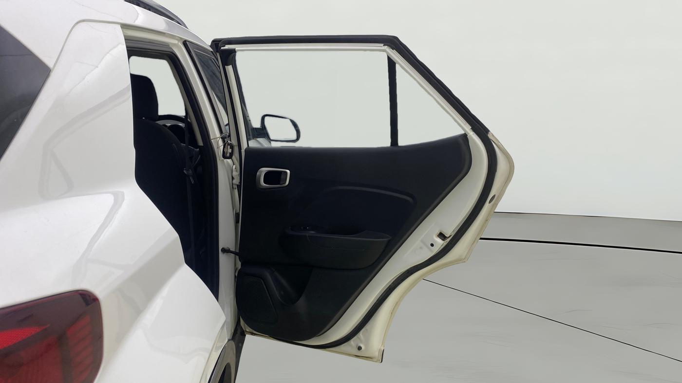 2021 Hyundai VENUE S 1.2, Petrol, Manual, 66,128 km, RHS Rear Door
