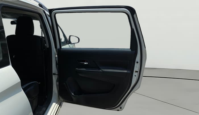 2022 Maruti XL6 ZETA AT, Petrol, Automatic, 28,712 km, RHS Rear Door