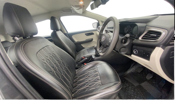 2022 Tata ALTROZ XT PETROL, Petrol, Manual, 31,146 km, Right Side Front Door Cabin