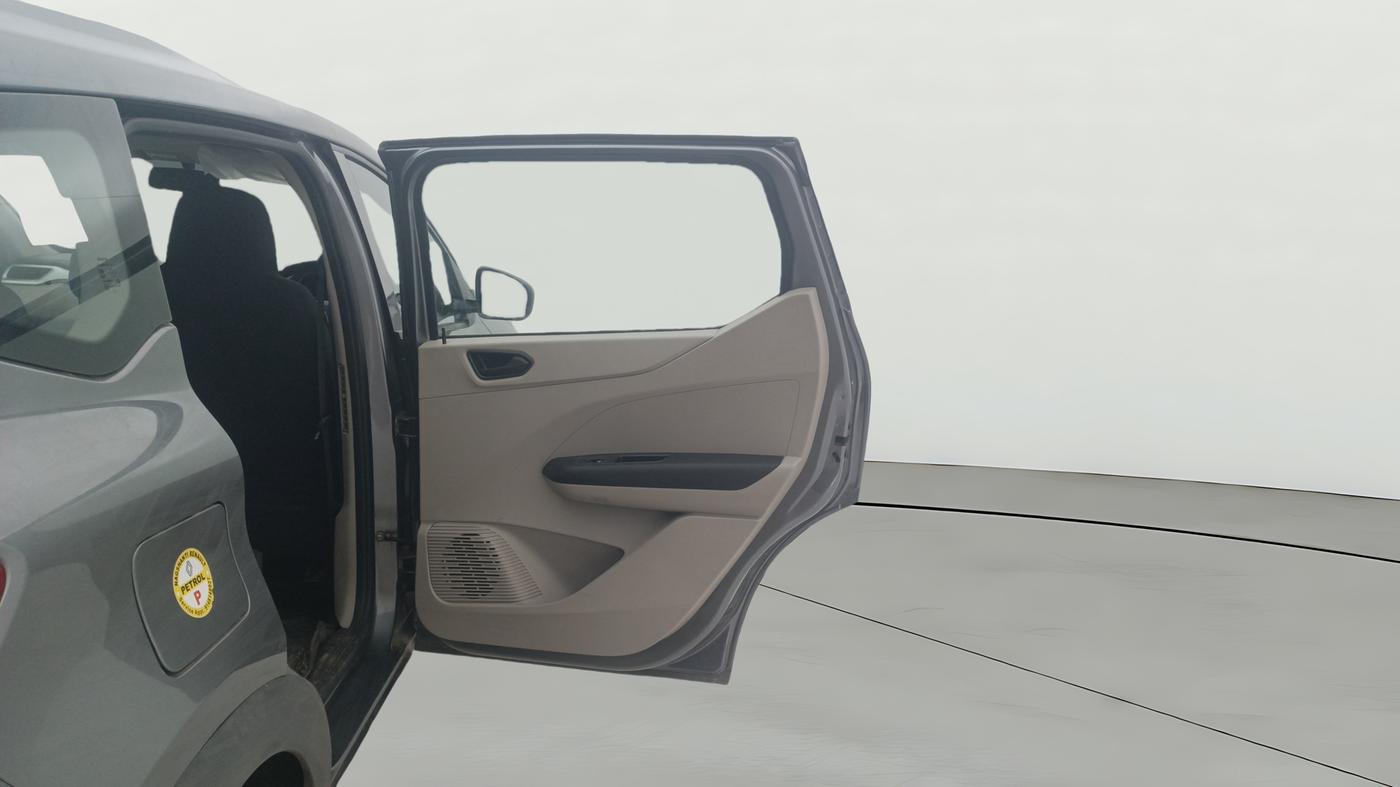 2025 Renault TRIBER Evolution, Petrol, Manual, 3,827 km, RHS Rear Door