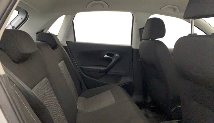 2016 Volkswagen Polo COMFORTLINE 1.2L, Petrol, Manual, 61,596 km, Right Side Rear Door Cabin