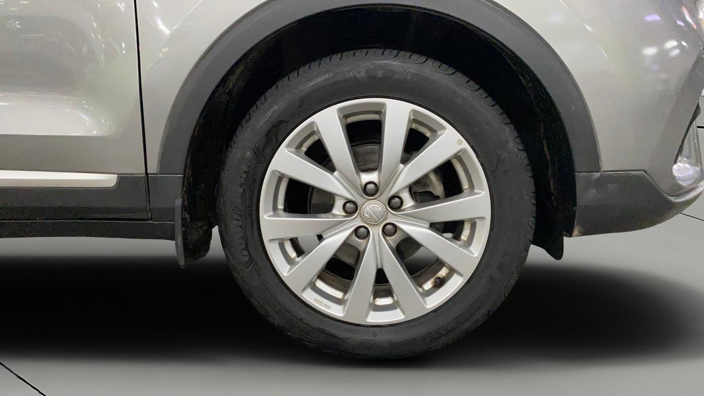 2022 MG ASTOR SUPER EX 1.5 MT, Petrol, Manual, 42,227 km, Right Front Wheel