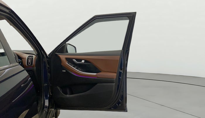 2022 Hyundai ALCAZAR PLATINUM(O) 7STR 1.5 AT, Diesel, Automatic, 43,901 km, RHS Front Door