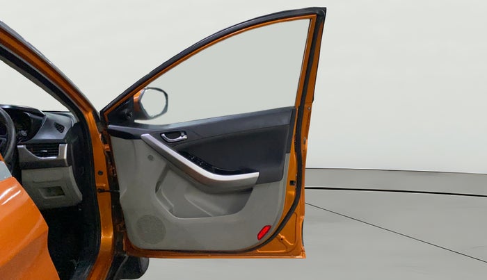 2018 Tata NEXON XZA PLUS PETROL DUAL TONE, Petrol, Automatic, 81,090 km, RHS Front Door