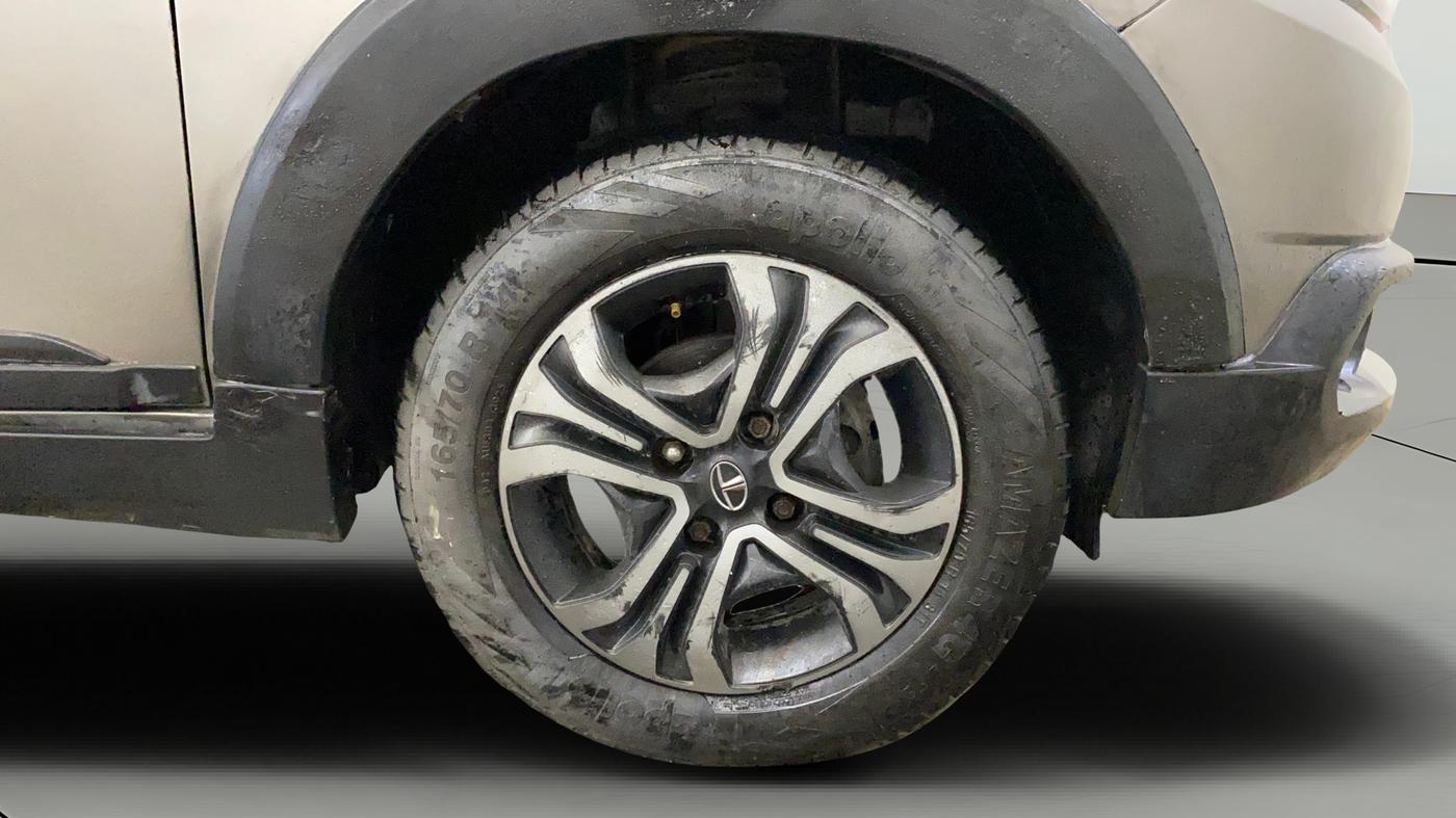 2019 Tata TIAGO NRG PETROL AMT, Petrol, Automatic, 80,757 km, Right Front Wheel