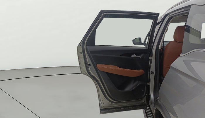 2021 MG HECTOR PLUS SHARP 1.5 PETROL TURBO HYBRID MT 6-STR, Petrol, Manual, 44,892 km, LHS Rear Door