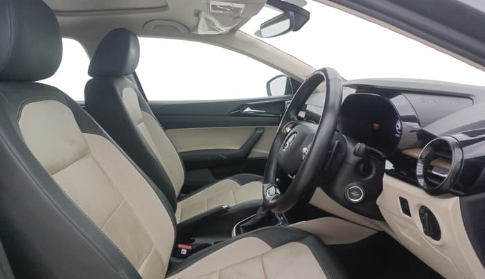 2022 Skoda SLAVIA STYLE 1.5L TSI DSG, Petrol, Automatic, 28,202 km, Right Side Front Door Cabin