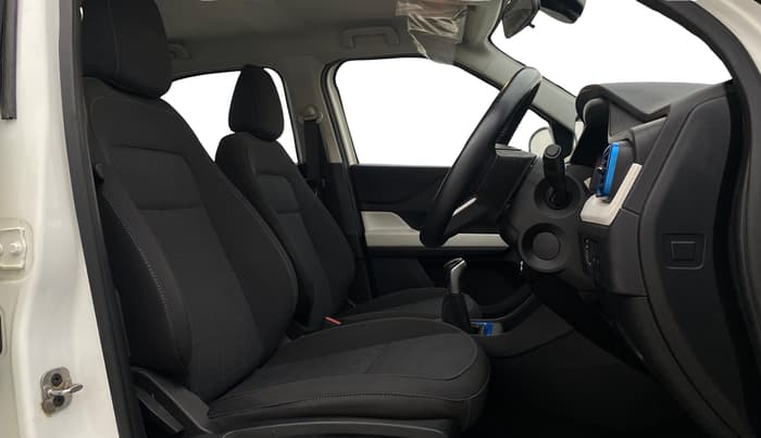 2023 Tata PUNCH CREATIVE  MT, Petrol, Manual, 18,437 km, Right Side Front Door Cabin