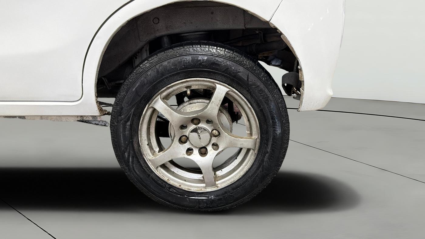 2017 Maruti Alto K10 LXI CNG (AIRBAG), CNG, Manual, 1,23,212 km, Left Rear Wheel