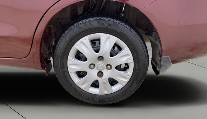 2015 Honda Amaze 1.2L I-VTEC S, Petrol, Manual, 1,25,429 km, Left Rear Wheel