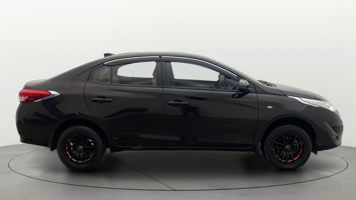 2021 Toyota YARIS J MT, Petrol, Manual, 57,949 km, Right Side View