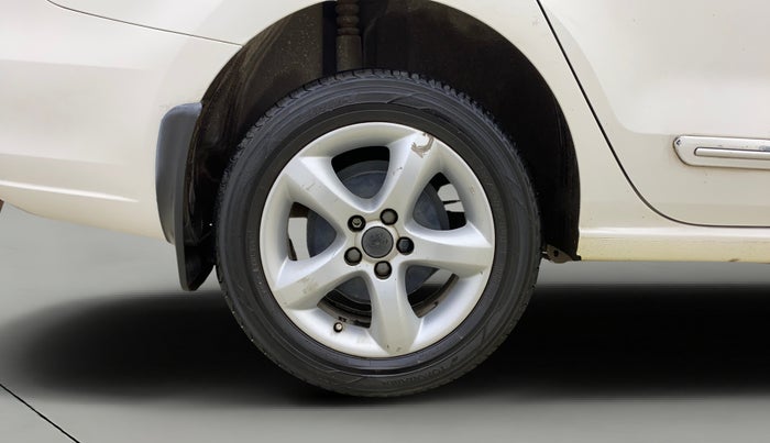 2014 Skoda Rapid ELEGANCE 1.6 MPI AT, Petrol, Automatic, 62,543 km, Right Rear Wheel