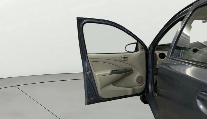 2016 Toyota Etios Liva GD, Diesel, Manual, 1,08,063 km, LHS Front Door