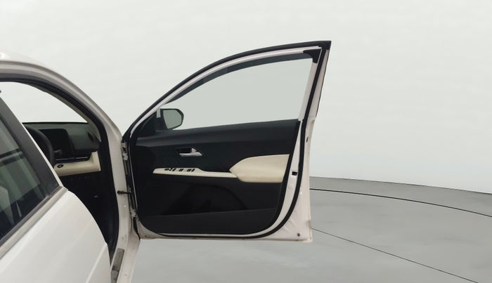 2023 Hyundai Verna SX 1.5 l MPI, Petrol, Manual, 37,974 km, RHS Front Door