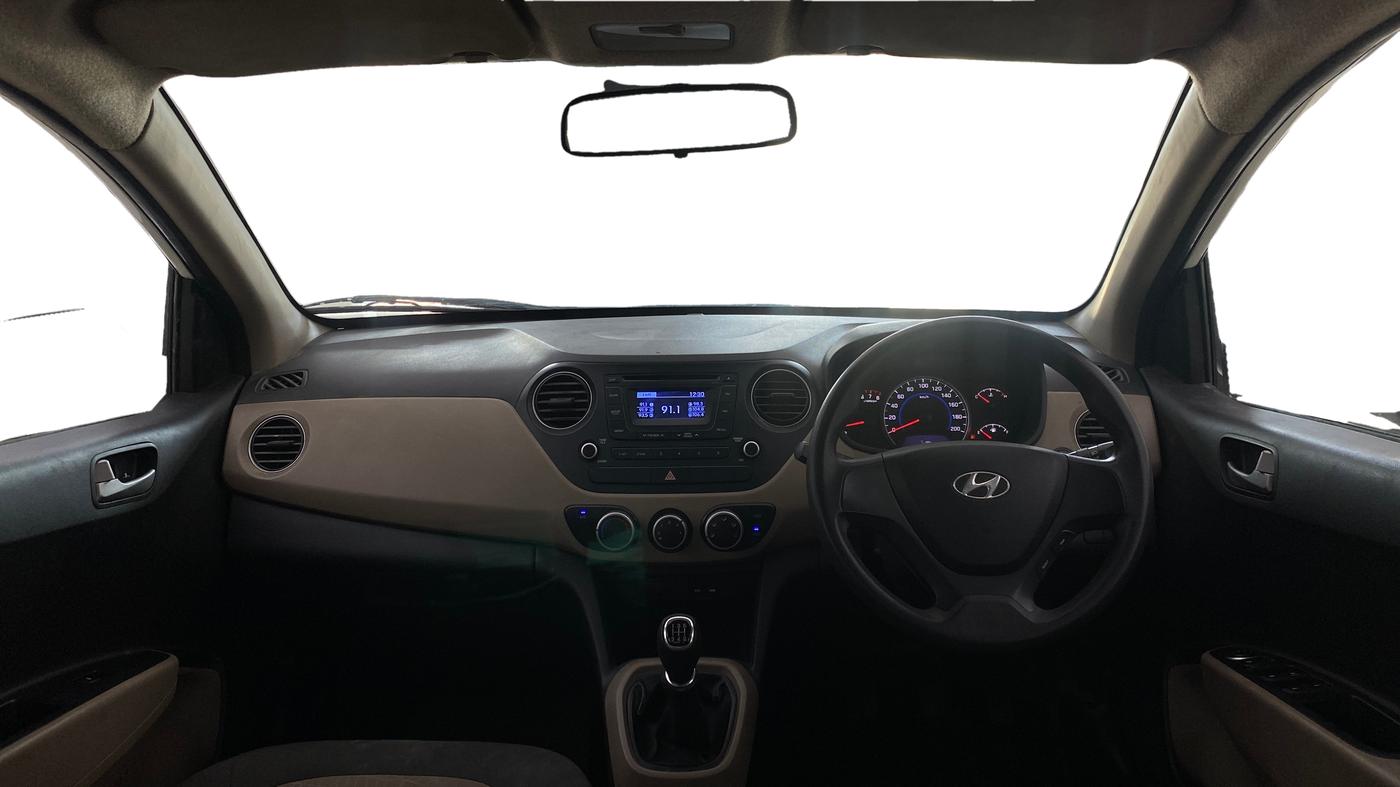 2013 Hyundai Grand i10 SPORTZ 1.2 KAPPA VTVT, Petrol, Manual, 45,242 km, Dashboard