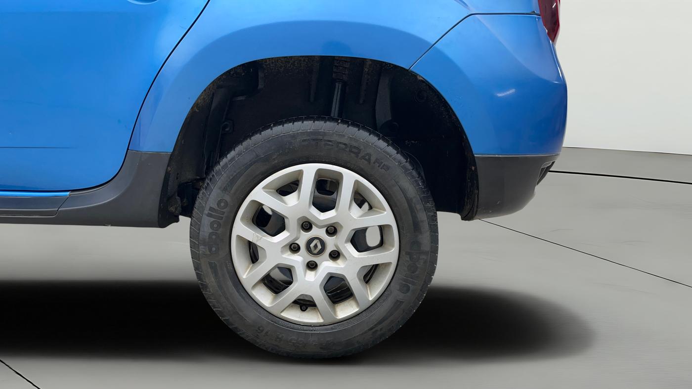 2019 Renault Duster RXS PETROL, Petrol, Manual, 66,234 km, Left Rear Wheel