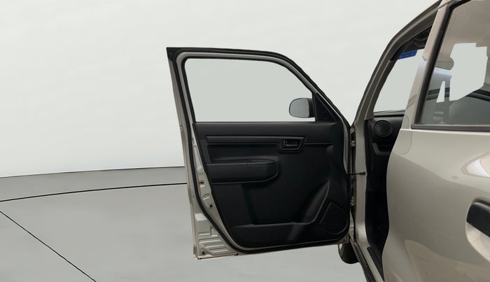 2022 Maruti S PRESSO VXI (O), Petrol, Manual, 2,652 km, LHS Front Door