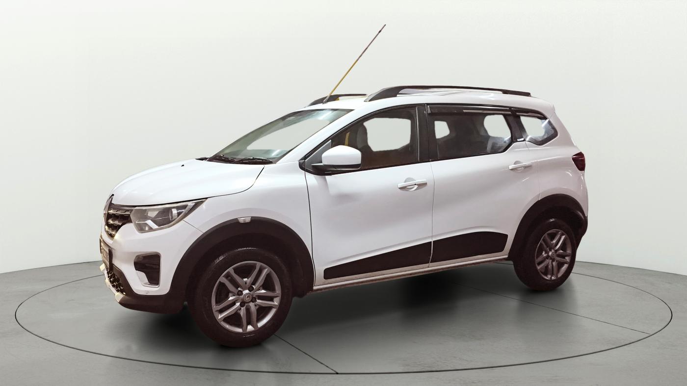 2021 Renault TRIBER RXZ, Petrol, Manual, 47,671 km, Left Front Diagonal