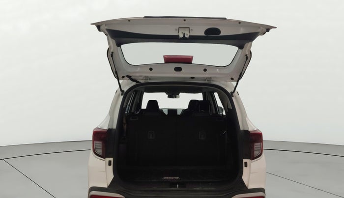 2023 KIA CARENS PRESTIGE 1.5 PETROL 7 STR, Petrol, Manual, 16,856 km, Boot Door Open