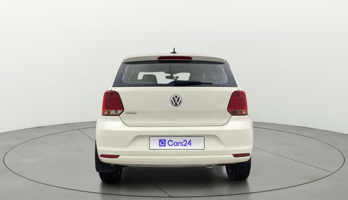 2017 Volkswagen Polo HIGHLINE1.2L, Petrol, Manual, 1,21,096 km, Back/Rear