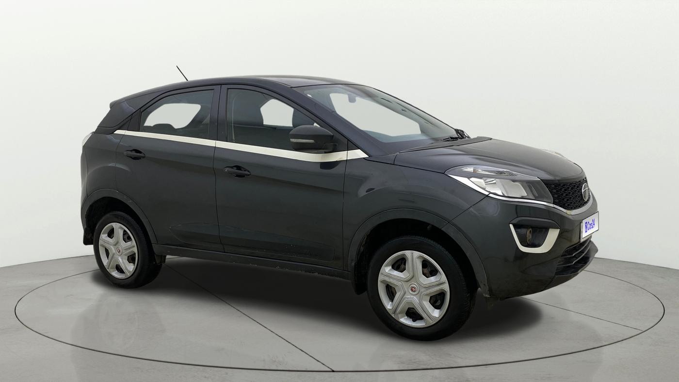2018 Tata NEXON XM PETROL, Petrol, Manual, 1,18,173 km, Right Front Diagonal