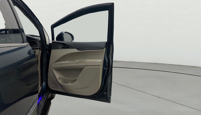 2019 Mahindra MARAZZO M2 8 STR, Diesel, Manual, 1,15,714 km, RHS Front Door