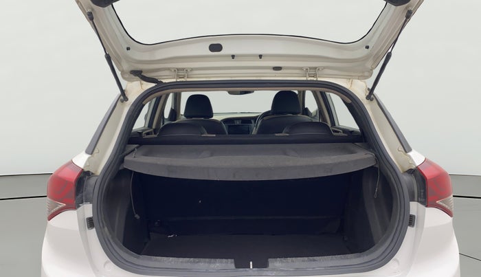 2016 Hyundai Elite i20 SPORTZ 1.2, Petrol, Manual, 49,882 km, Boot Open Zoomed View