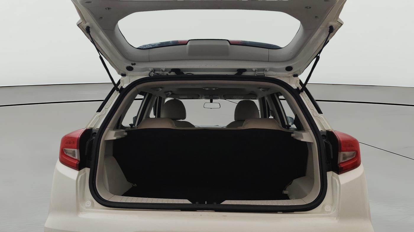 2023 Mahindra XUV300 W6 1.2 PETROL AMT, Petrol, Automatic, 36,660 km, Boot Open Zoomed View