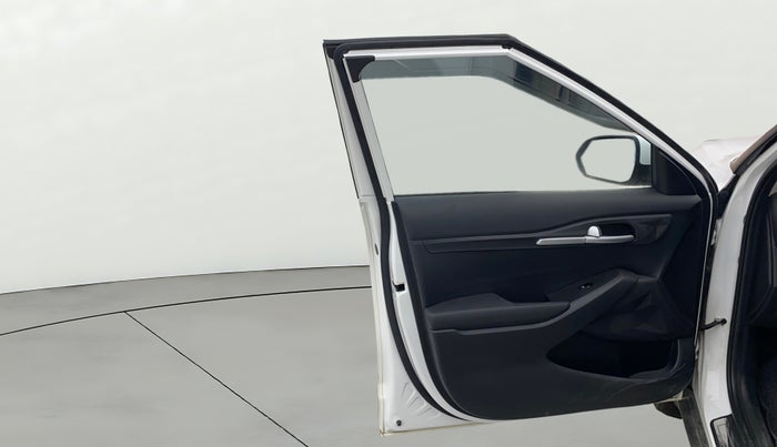 2022 KIA SELTOS HTK PLUS 1.5, Petrol, Manual, 41,707 km, LHS Front Door